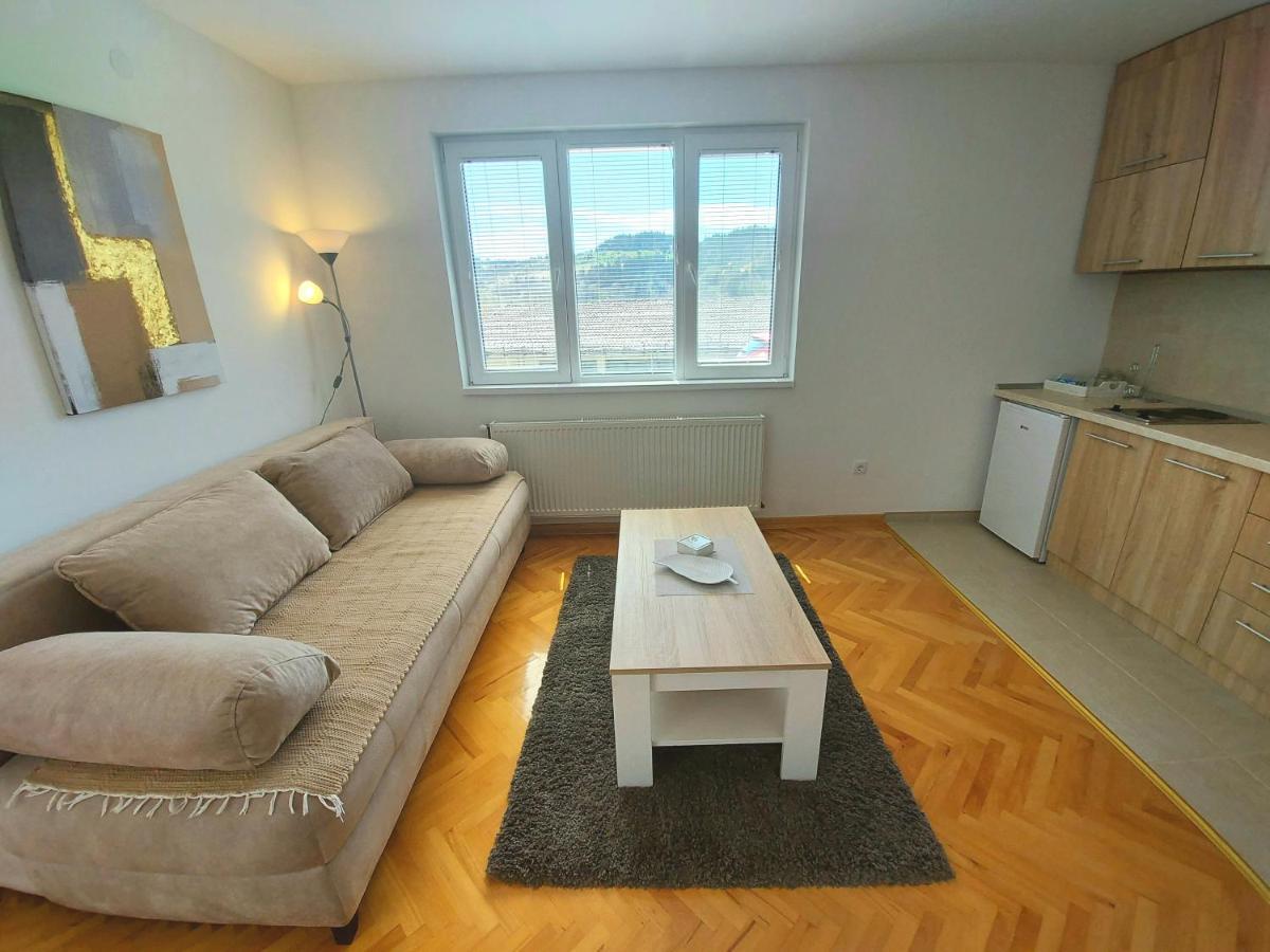 Apartmani Tarsko Jezero Nova Vezanja Zaovine Luaran gambar