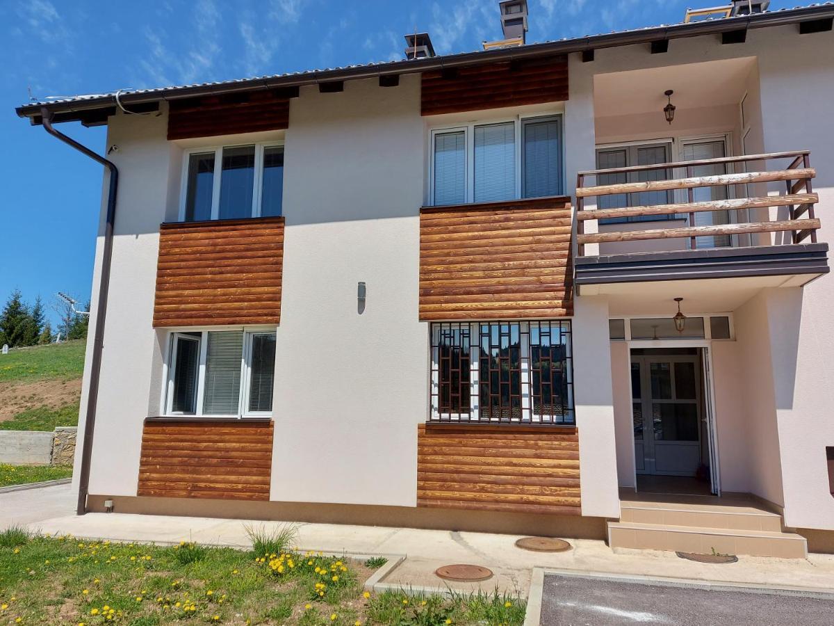 Apartmani Tarsko Jezero Nova Vezanja Zaovine Luaran gambar