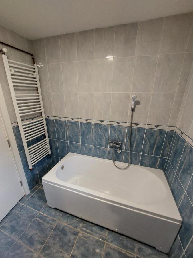 Apartmani Tarsko Jezero Nova Vezanja Zaovine Luaran gambar